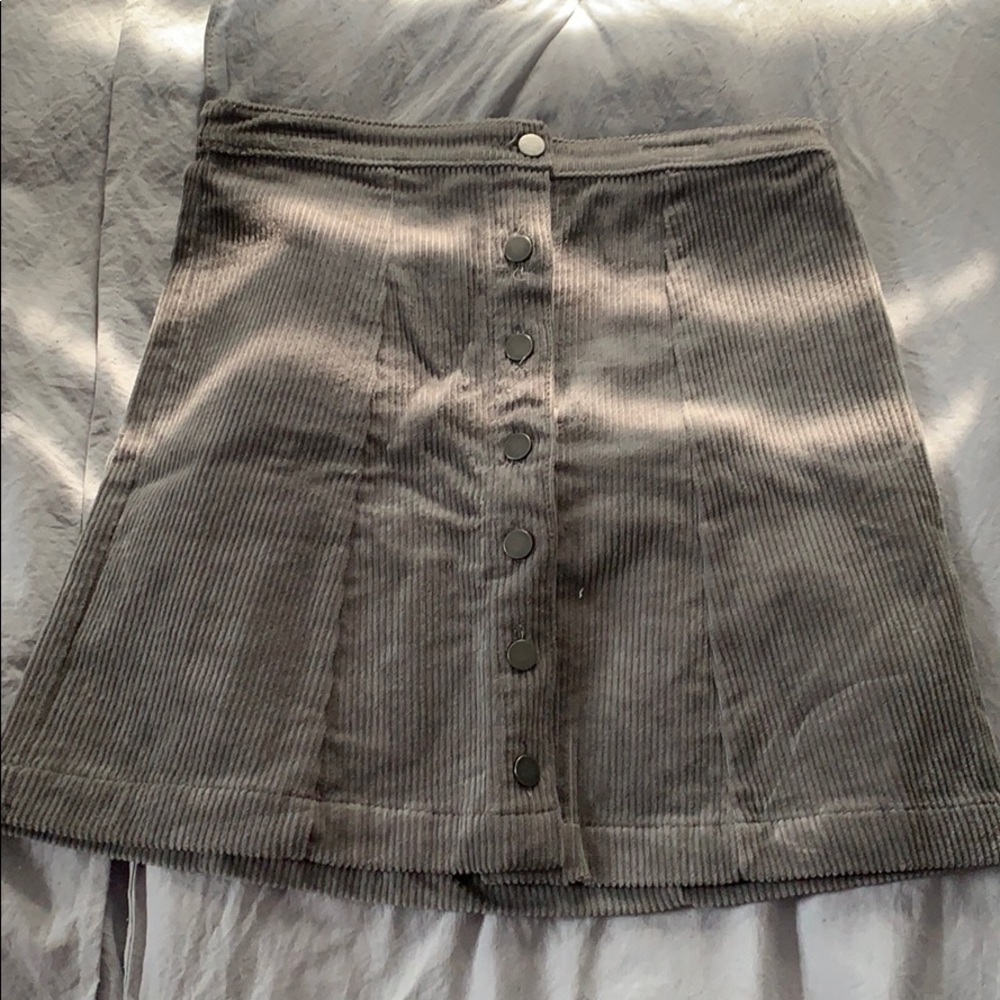 grey button up skirt
